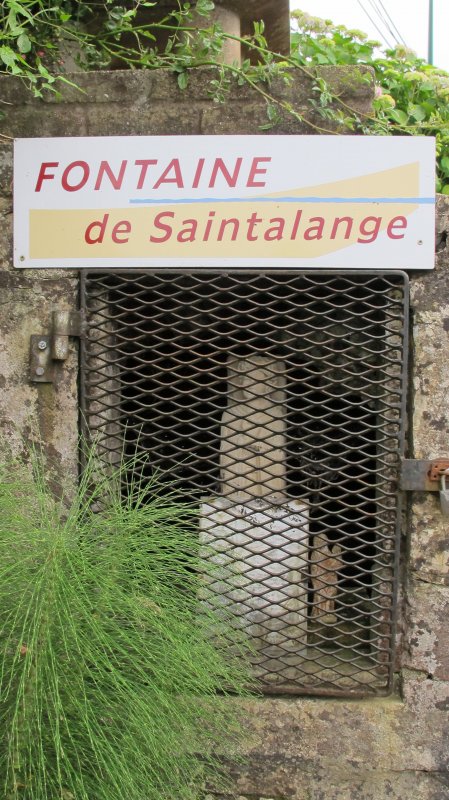 Saintalage iturria, Samatze